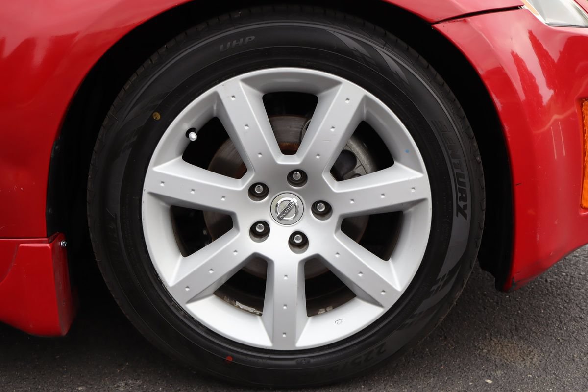 Used 2004 Nissan 350Z Enthusiast RWD image 46