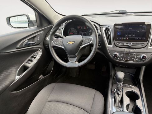 Used 2024 Chevrolet Malibu LT FWD image 11