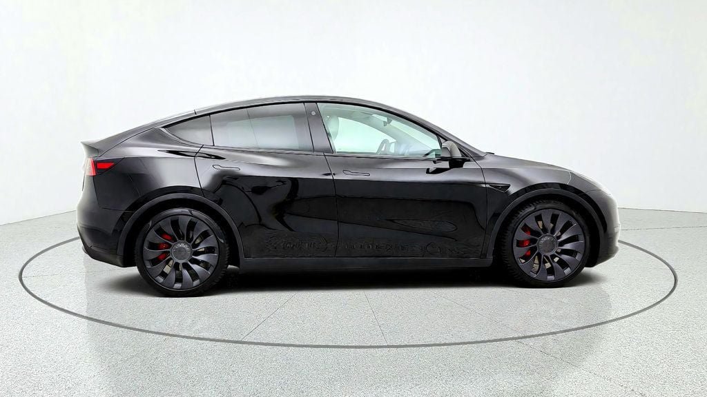 Used 2021 Tesla Model Y Performance AWD/4WD image 4