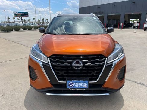 Certified 2024 Nissan Kicks SV FWD image 5
