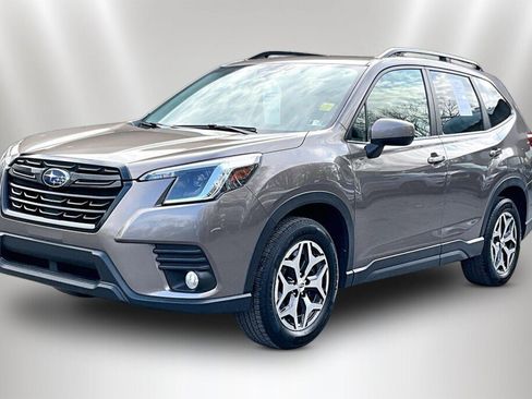 Certified 2022 Subaru Forester Premium AWD/4WD image 3