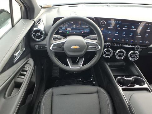 New 2026 Chevrolet Blazer EV LT image 5