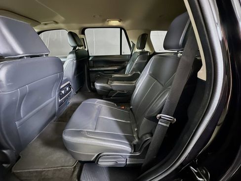 Used 2022 Ford Expedition XLT RWD image 15
