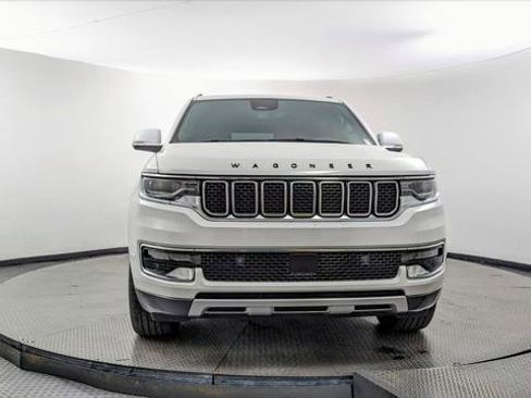 Used 2022 Jeep Wagoneer Series II image 12