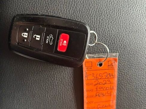 Used 2023 Toyota RAV4 XLE w/ Convenience Package FWD image 12