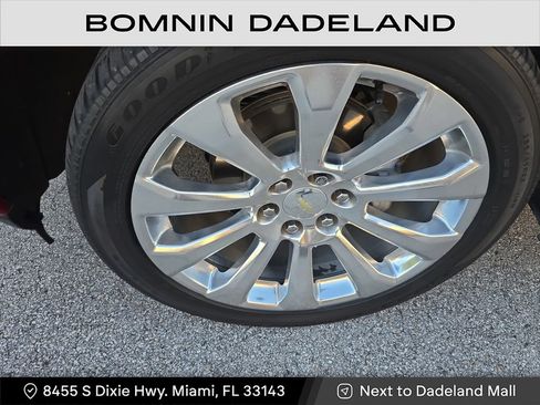 Used 2020 Chevrolet Silverado 1500 High Country w/ Technology Package image 7