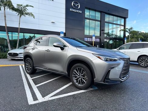 Used 2023 Lexus NX 350 AWD image 3