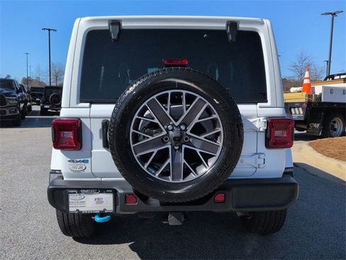 Certified 2023 Jeep Wrangler Unlimited Sahara w/ Cold Weather Group image 5