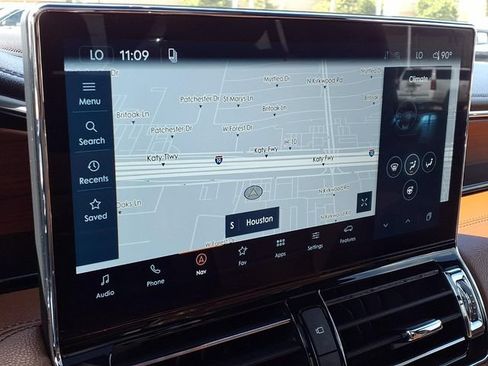 Certified 2022 Lincoln Navigator L Reserve RWD image 11