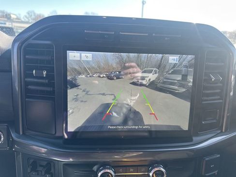 Used 2022 Ford F150 XLT w/ Equipment Group 302A High image 16