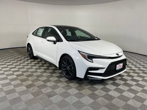 New 2026 Toyota Corolla SE FWD image 10