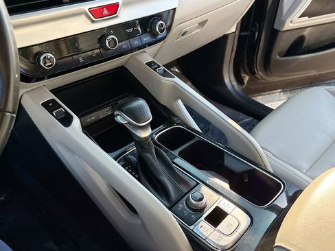 Used 2020 Kia Telluride S image 10