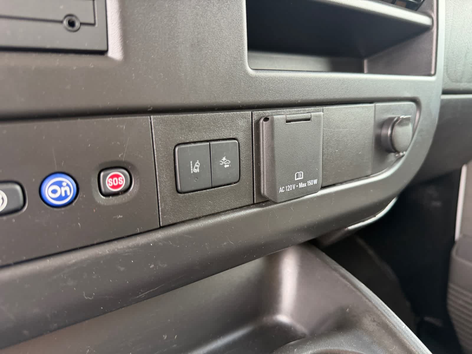 Used 2025 Chevrolet Express 3500 LT w/ LT Preferred Equipment Group RWD image 26