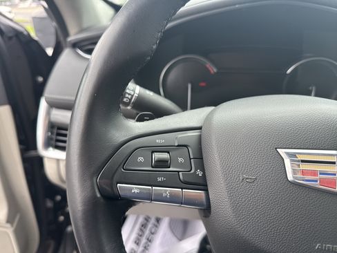 Used 2021 Cadillac XT4 Premium Luxury image 15