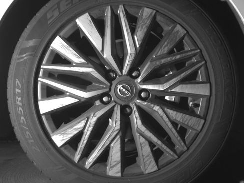 Used 2025 Nissan Altima 2.5 SV image 13