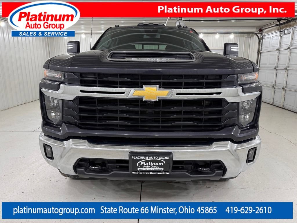 Used 2024 Chevrolet Silverado 2500 LT w/ Texas Edition AWD/4WD image 8