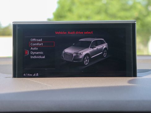 Used 2018 Audi Q7 2.0T Premium Plus w/ Premium Plus Package AWD/4WD image 43