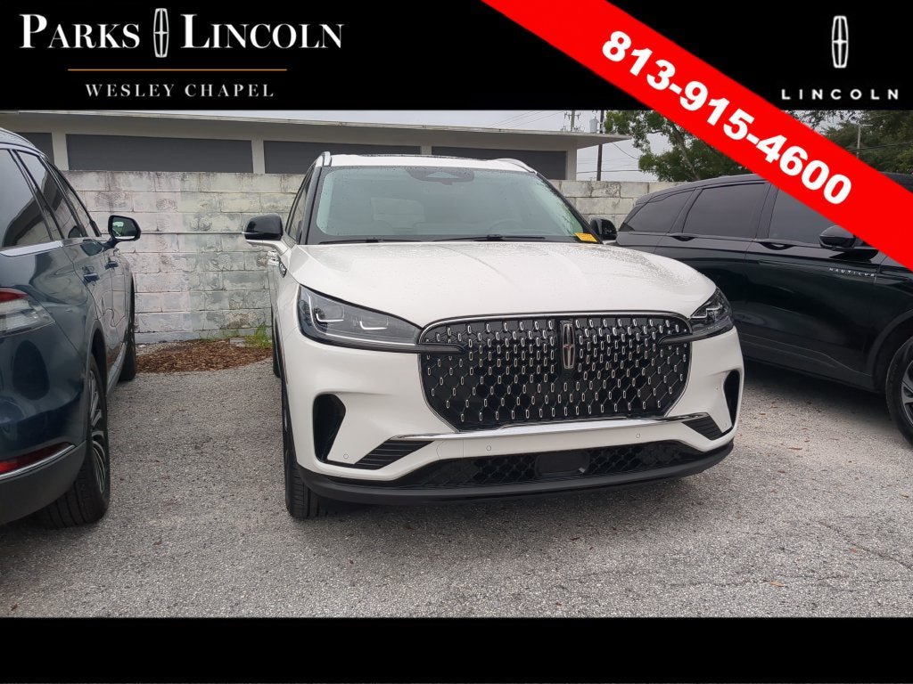 Used 2026 Lincoln Aviator Reserve AWD/4WD image 3