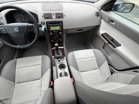 Used 2006 Volvo V50 2.4i image 29