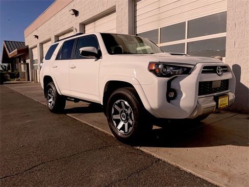 Used 2024 Toyota 4Runner TRD Off-Road image 10