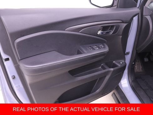 Used 2023 Honda Ridgeline Sport image 9