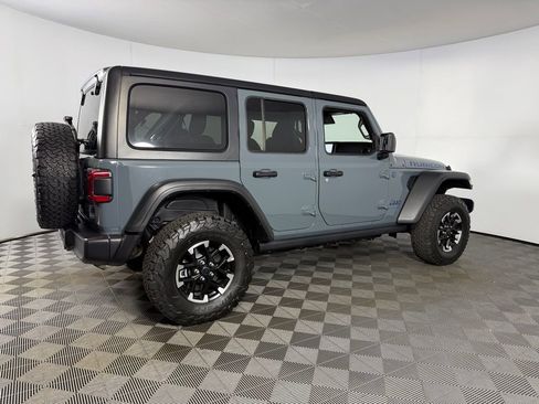 Used 2025 Jeep Wrangler Unlimited Rubicon 4xe w/ Convenience Group image 8