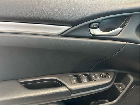 Used 2019 Honda Civic Sport image 11