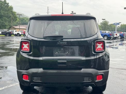 Used 2018 Jeep Renegade Altitude AWD/4WD image 6