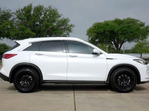 Used 2021 INFINITI QX50 Luxe FWD image 3