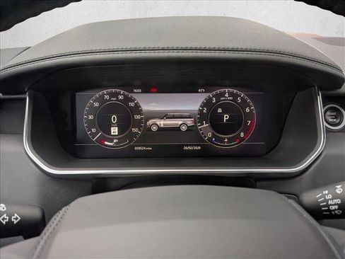 Used 2019 Land Rover Range Rover HSE image 10