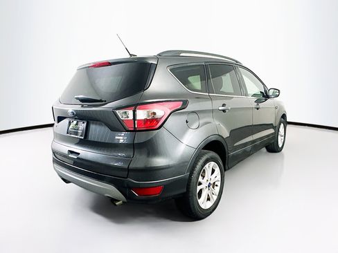 Used 2018 Ford Escape SE image 9