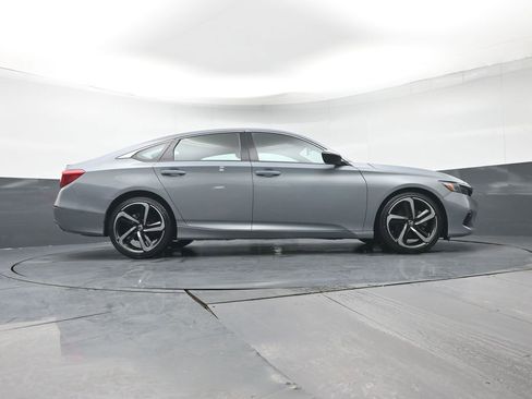 Used 2022 Honda Accord Sport image 35