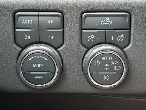 Used 2023 Chevrolet Silverado 1500 RST AWD/4WD image 21
