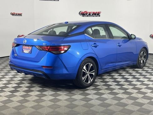 Used 2022 Nissan Sentra SV image 3