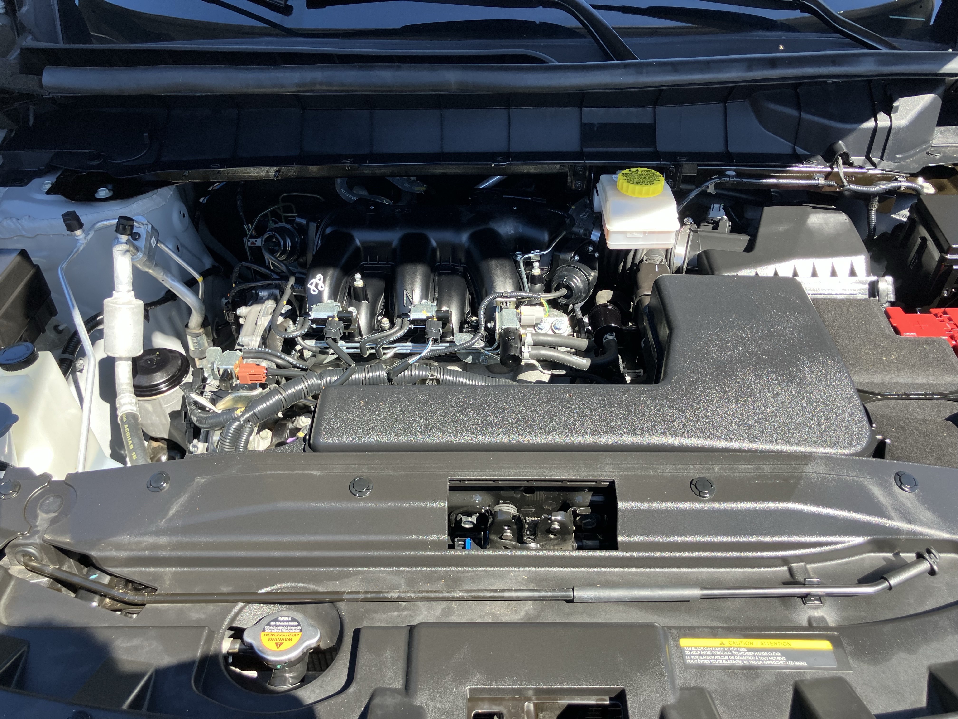 Used 2025 Nissan Pathfinder SL FWD image 39