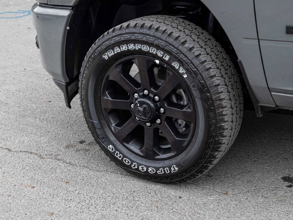 New 2026 RAM 3500 Big Horn AWD/4WD image 9