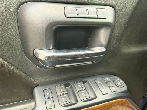 Used 2015 Chevrolet Silverado 1500 LTZ w/ LTZ Plus Package image 13
