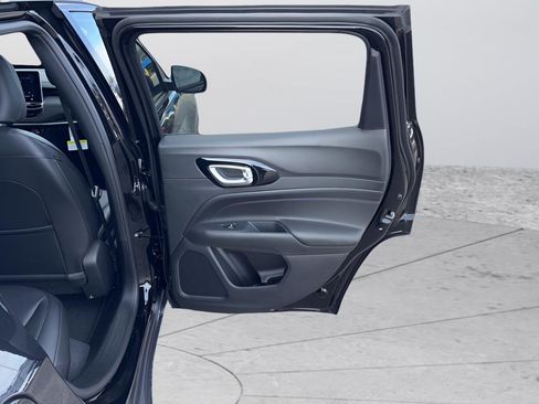 New 2026 Jeep Compass Limited image 39