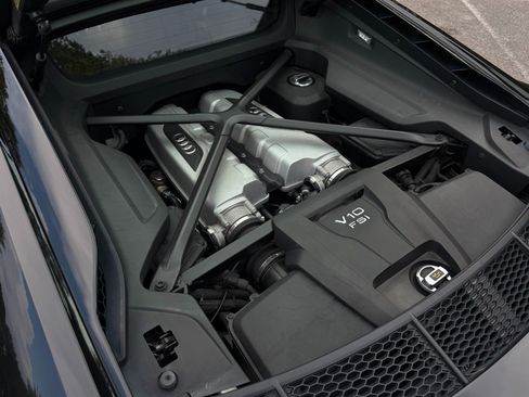 Used 2018 Audi R8 V10 image 70