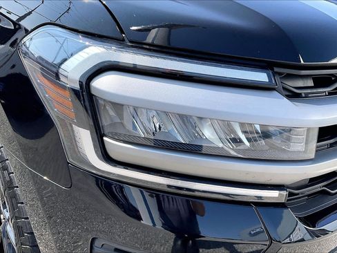 Used 2024 Ford Expedition XLT AWD/4WD image 27