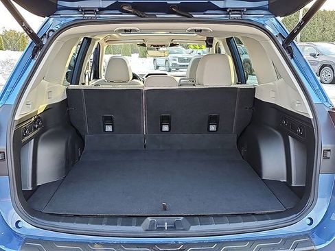 Used 2022 Subaru Forester Premium image 31