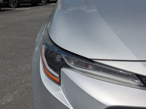 Used 2020 Toyota Corolla LE image 10