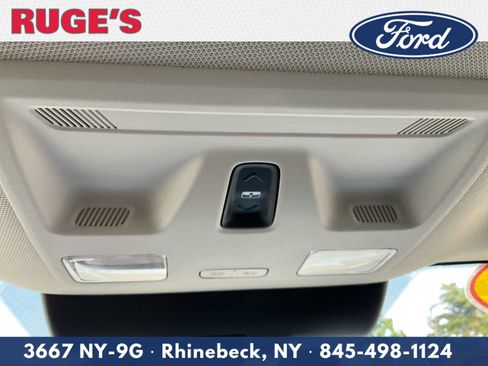 Used 2024 Ford Maverick Lariat w/ Black Appearance Package FWD image 30