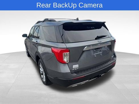 Used 2022 Ford Explorer XLT w/ Equipment Group 202A AWD/4WD image 3
