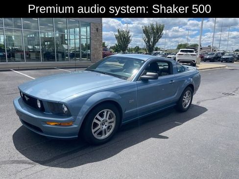Used 2006 Ford Mustang GT Premium RWD image 2