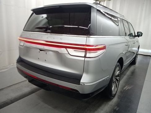Used 2024 Lincoln Navigator L Reserve w/ Equipment Group 201A image 3