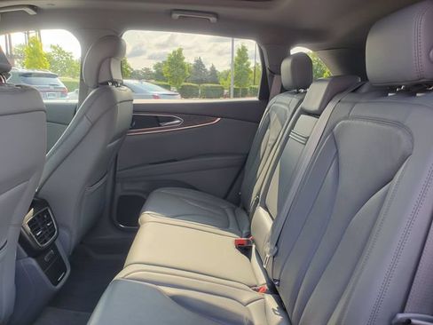 Certified 2019 Lincoln Nautilus Reserve AWD/4WD image 30