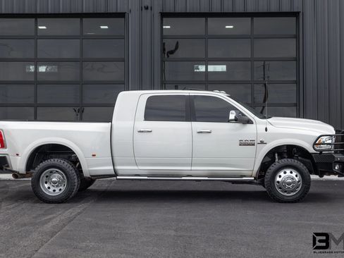Used 2018 RAM 3500 Laramie AWD/4WD image 9