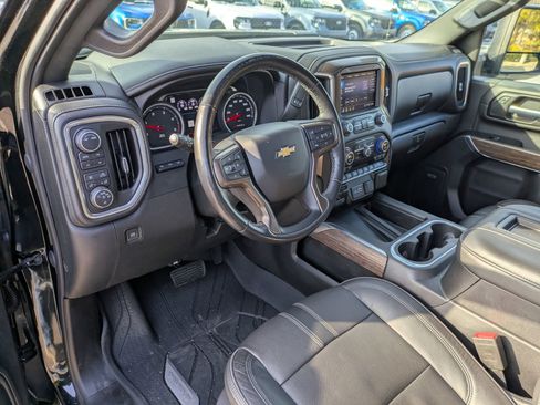 Used 2020 Chevrolet Silverado 2500 High Country w/ Z71 Off-Road Package image 14