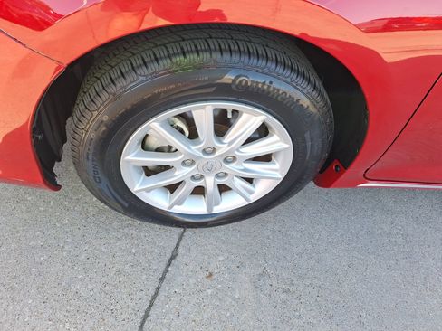 Used 2012 Toyota Camry LE FWD image 11